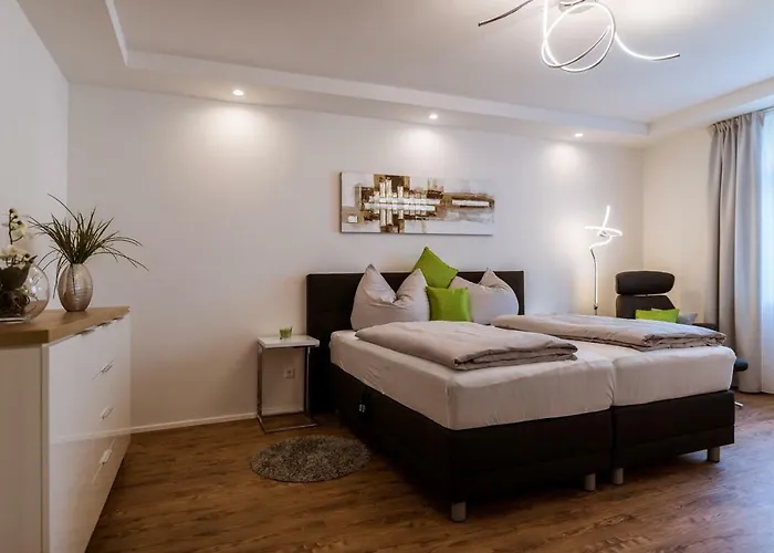 Mh Living - 11 - Modern Living Dream In Center